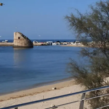 Casa Gialla Torre Pali