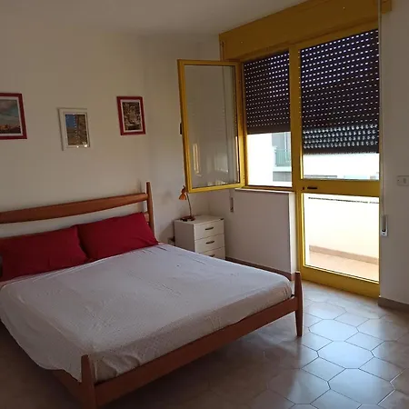 Casa Gialla Holiday home Torre Pali